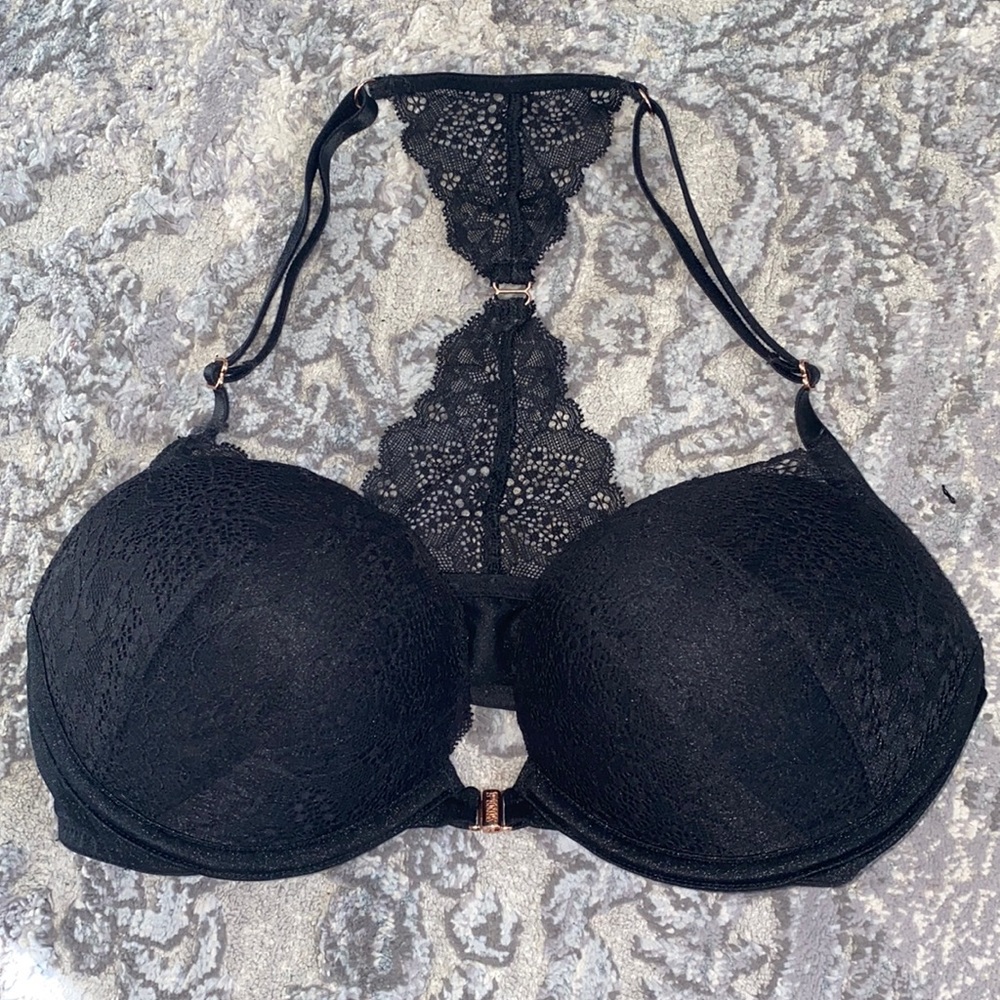Date push-up Victoria’s Secret black lace bra